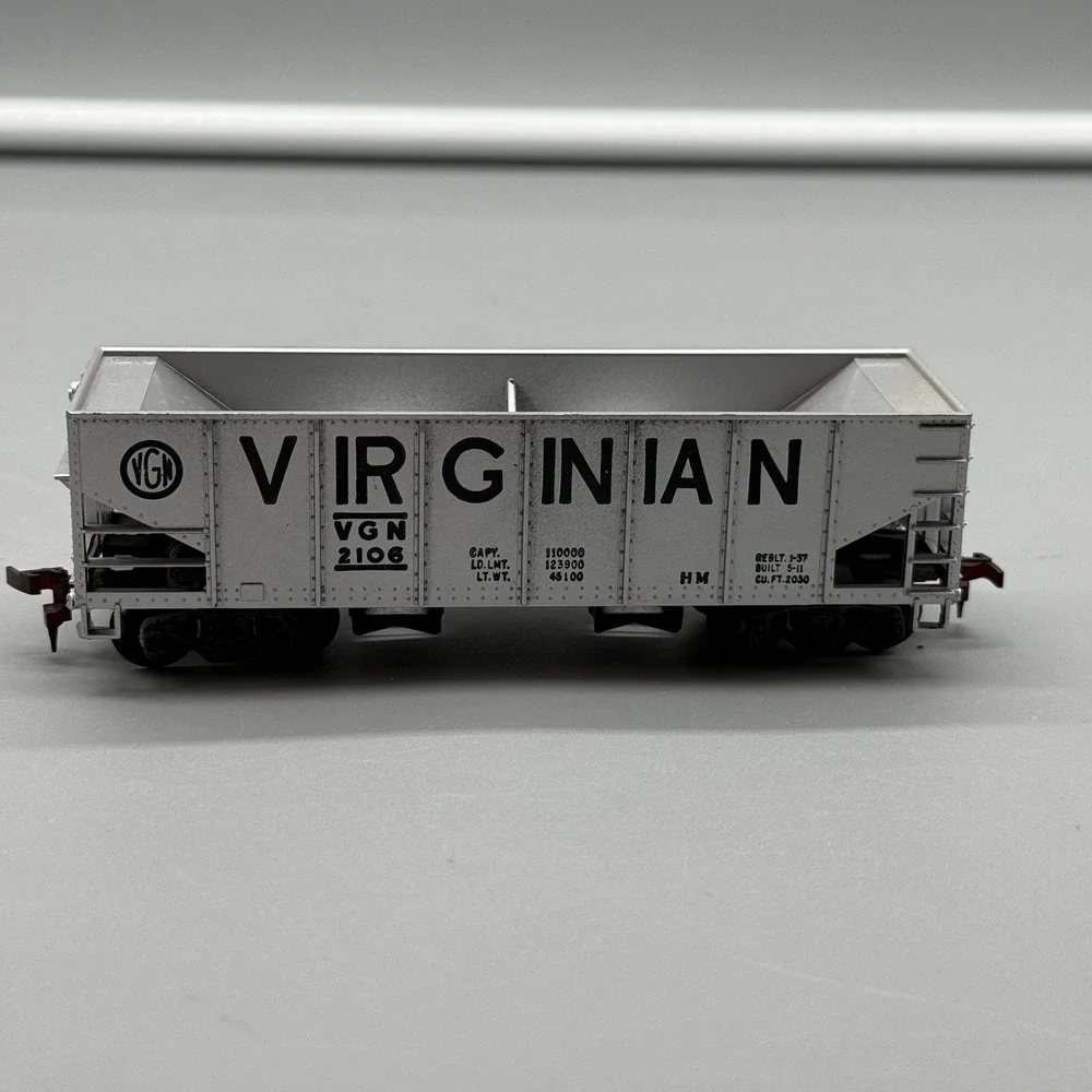 Vintage HO Scale Virginian 2 bay Operating Hopper #2106